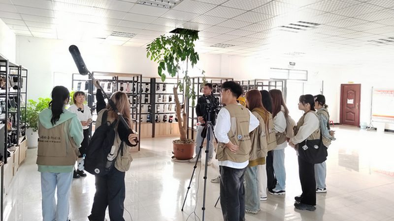 服装直播代运营公司：揭秘其优缺点与选择要点